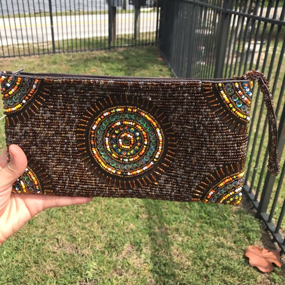 Beaded clutch/wristlet/small purse - Picture 3 of 7